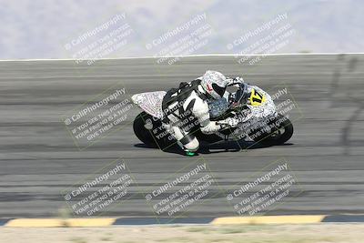 media/May-10-2025-Race Pace (Sat) [[db32fef2da]]/Vested/3-Bowl Set 1 (9am)/